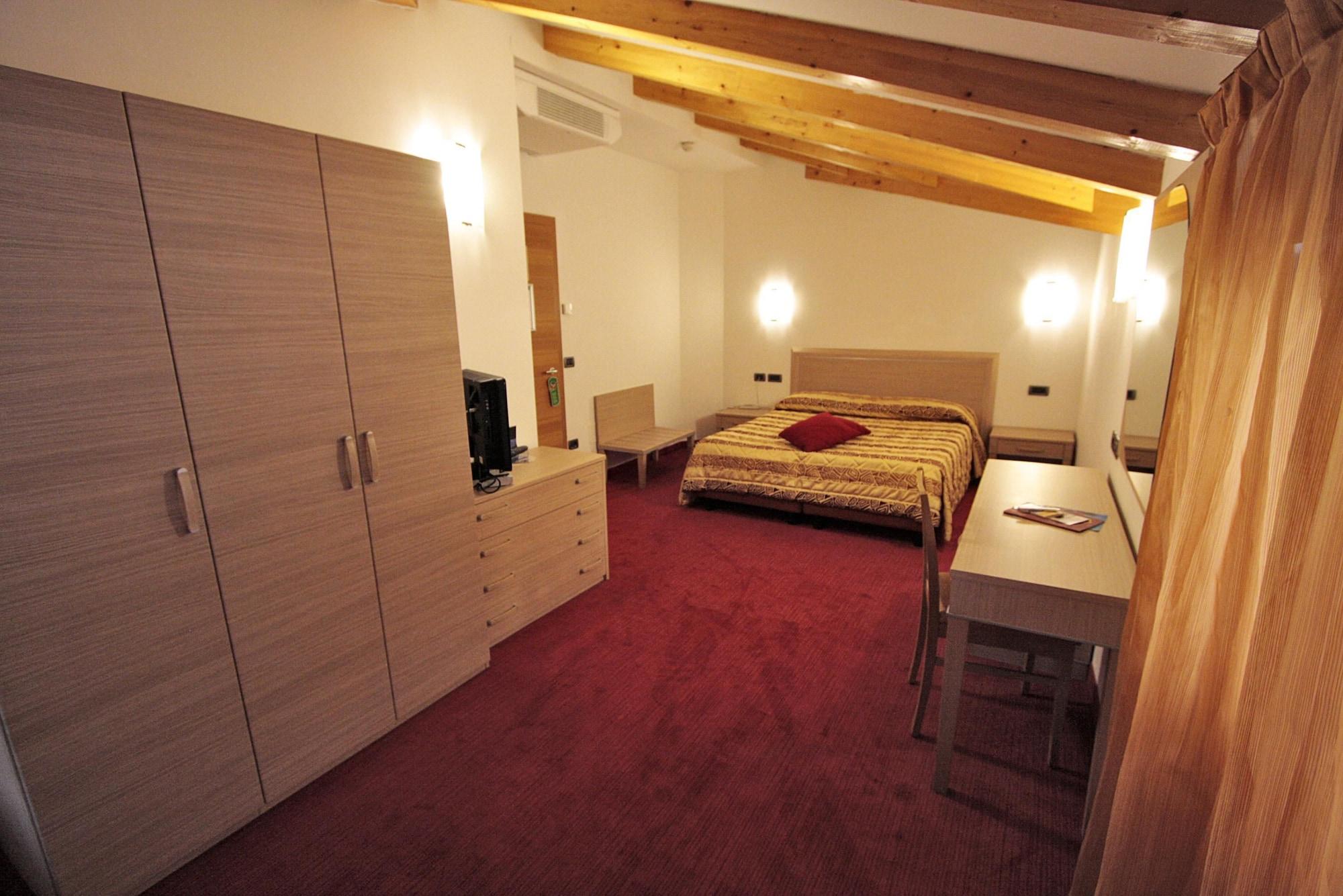 Nature Bio Hotel Elite Levico Terme Buitenkant foto